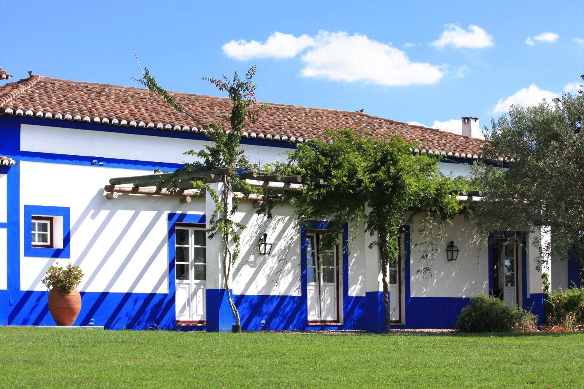 Vale Do Manantio Hotel Moura Exterior foto