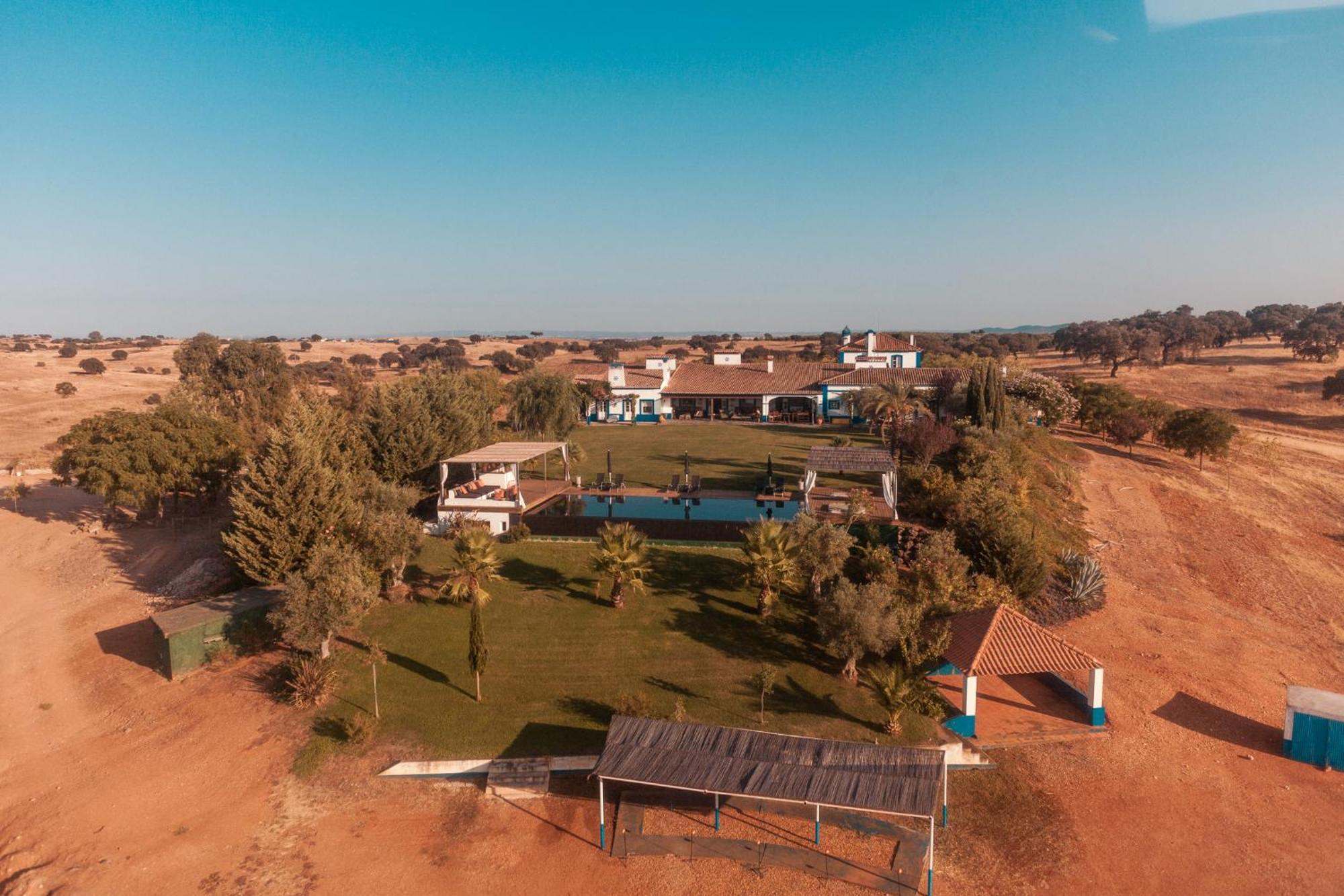 Vale Do Manantio Hotel Moura Exterior foto